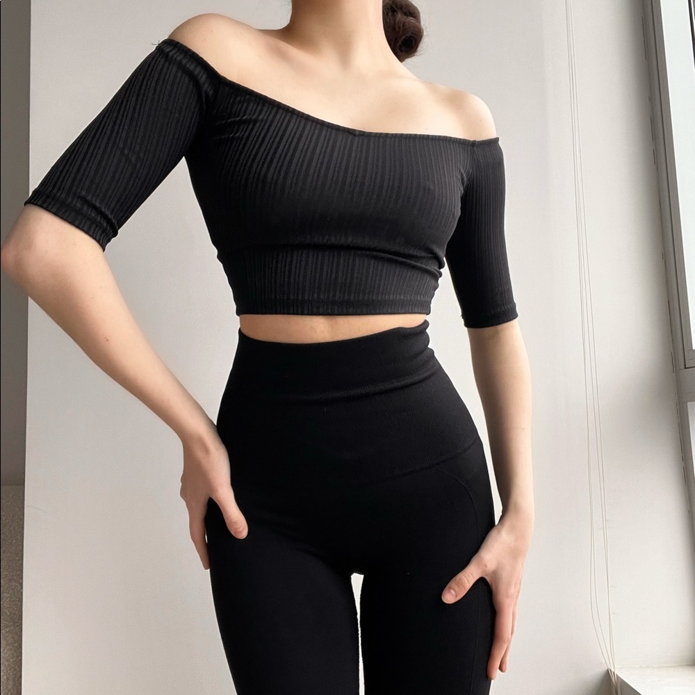 & Other Stories Off the Shoulder Crop Top